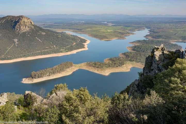 Pueblo Encanto, Apartamento Rural Herrera del Duque Kültér fotó